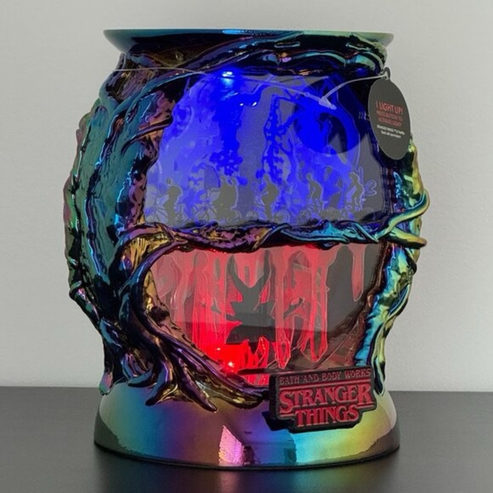 Stranger Things The Upside Down 3 wick Candle Holder Pedestal Bath & Body Works